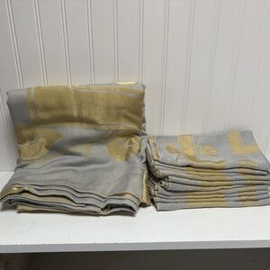 Vintage 1940s Dinner Tablecloth + Napkin Set of 10 Gray Gold Leaf Pattern